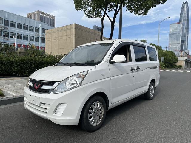 Wuling Rongguang V 2016 1.5L Standard Type