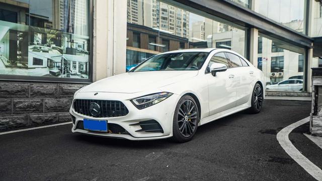 Mercedes-Benz CLS 2018 CLS 300 Luxury