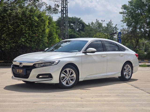 Accord 2018 260TURBO Luxury Edition State V