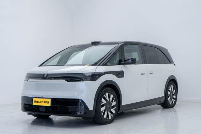 ZEEKR MIX 2025 102kWh long battery life Smart Driving version