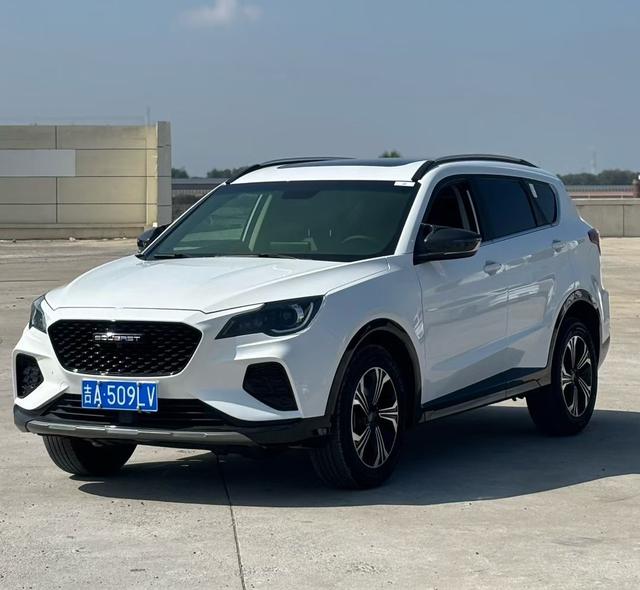 Southeast DX8S 2022 facelift 1.5T DCT Chief Edition 5 seats