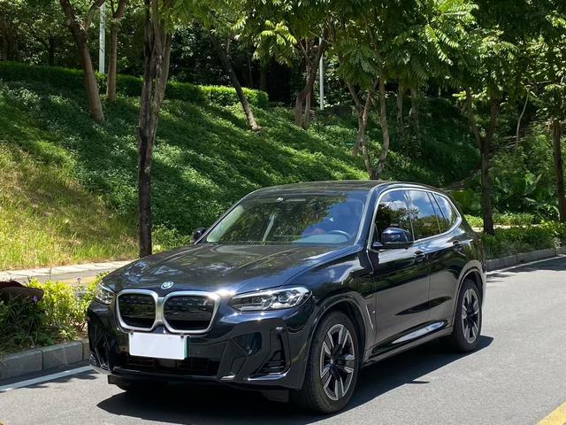 BMW iX3 2023 Leader
