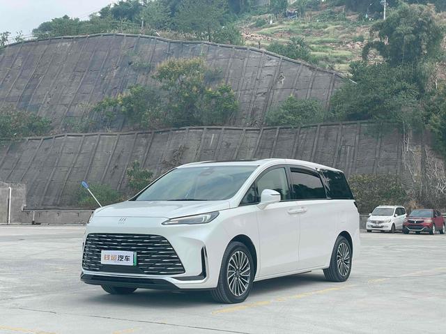 Buick GL8 PHEV 2025 Lushang 1.5T Premium Edition