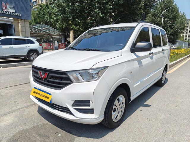 Wuling Hongguang 2021 facelift 1.5L S manual standard Electric booster