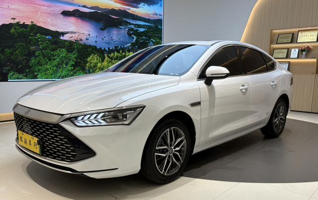 Qin PLUS DM 2021 DM-i 120KM Premium Type