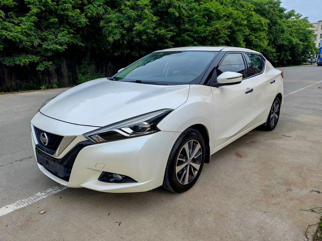 Bluebird 2019 1.6L CVT Dazzle Edition State V
