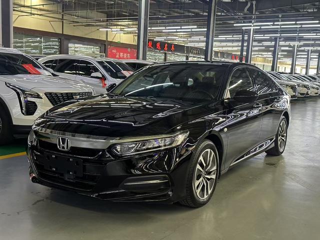Accord 2018 Renegade Hybrid 2.0L Riptide Edition National VI