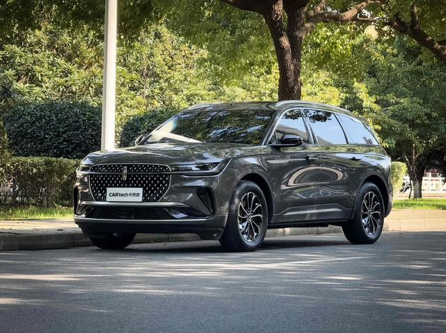 Voyager 2023 2.0T 4WD Premium