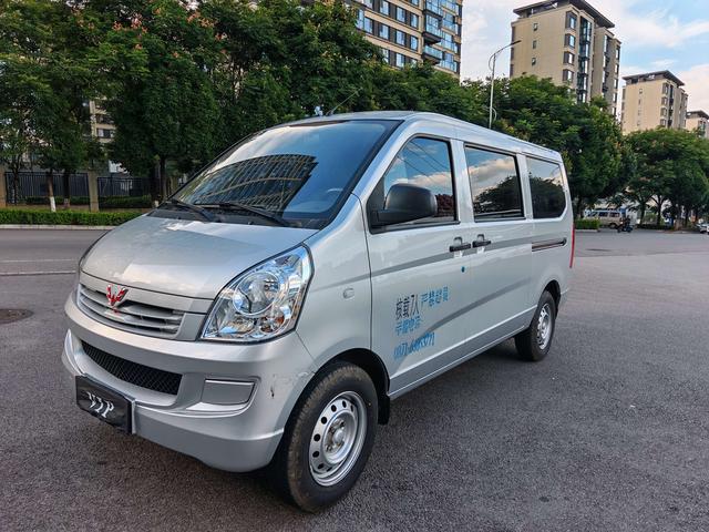 Wuling Rongguang 2023 Model 1.5L S Basic Type 5/7 Seat