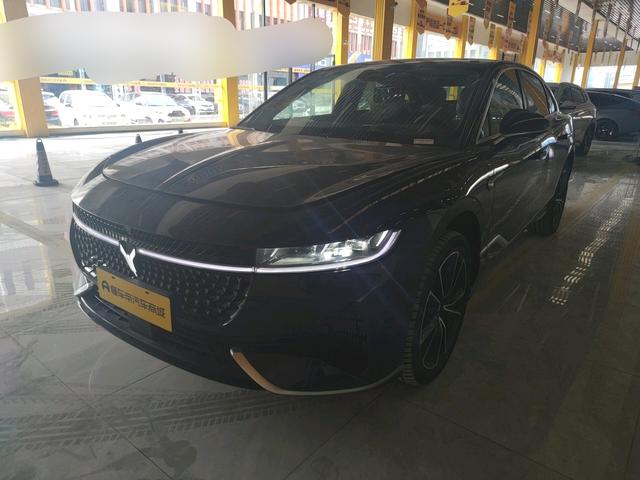 Lantu Chasing Light PHEV 2024 Ultra-long battery life Four-wheel drive Ultimate Edition