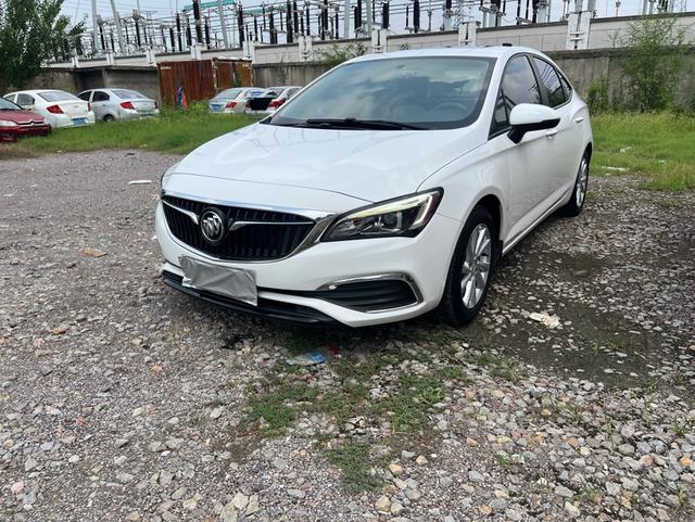 Verano 2018 trim 15S Automatic Leader