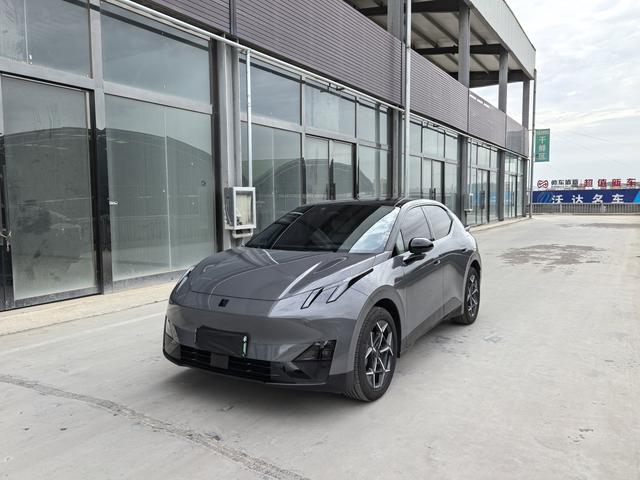 Lynk & Co Z20 2025 model 530km rear drive Max