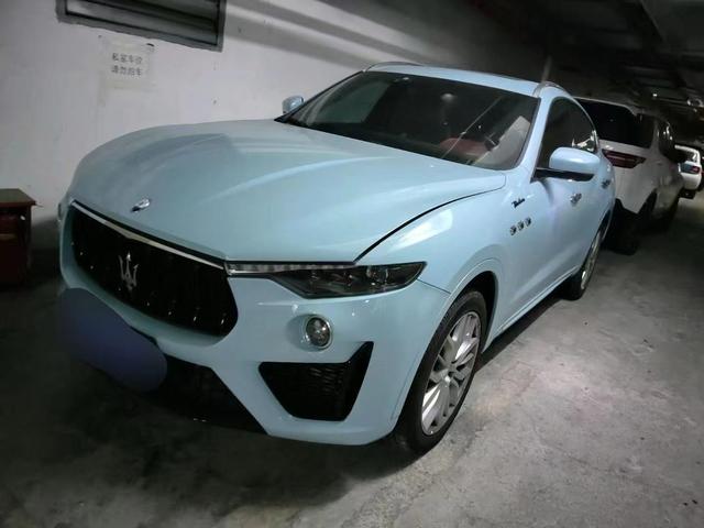 Levante 2022 3.0T Modena