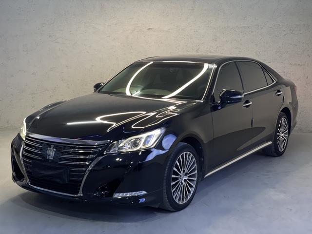 Crown 2018 2.0T Sport