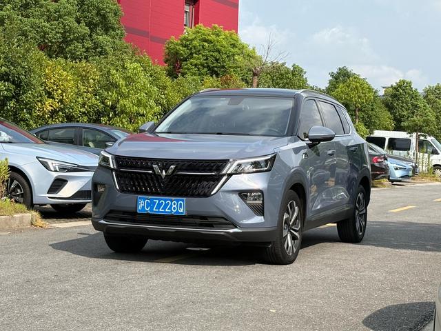 Wuling Xingchen 2021 1.5T Automatic Star Obsidian Version