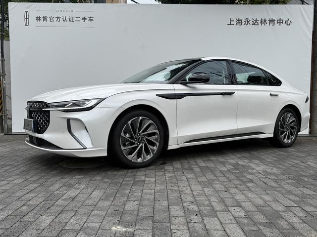 Lincoln Z 2024 2.0T two-wheel drive Zunyao Hybrid version