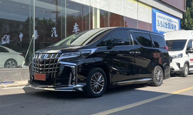 Elfa 2023 2.5L Smart Hybrid 4WD Premium