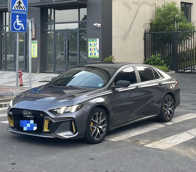 Shadow Leopard 2021 270T J15 Version