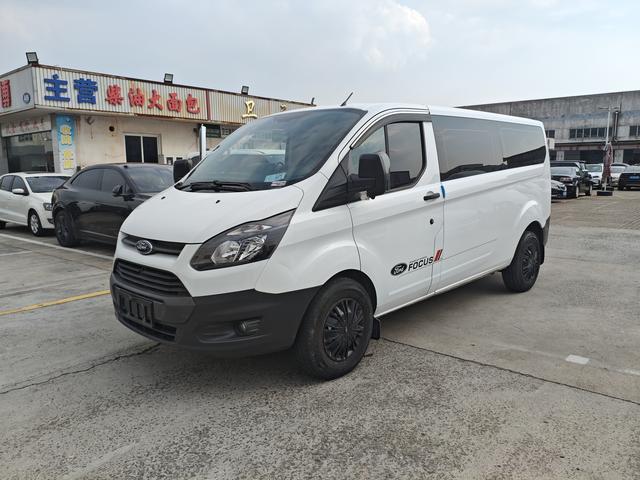 Transit 2020 2.0T Diesel Utility Commercial Vehicle Center Axle Low Roof Double Opening Tailgate National VI