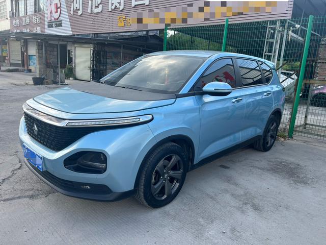 Baojun RM-5 2019 1.5T manual 24-hour online elite 6-seater