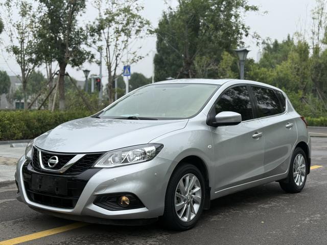 TIIDA TIIDA 2016 1.6L CVT Cool Edition