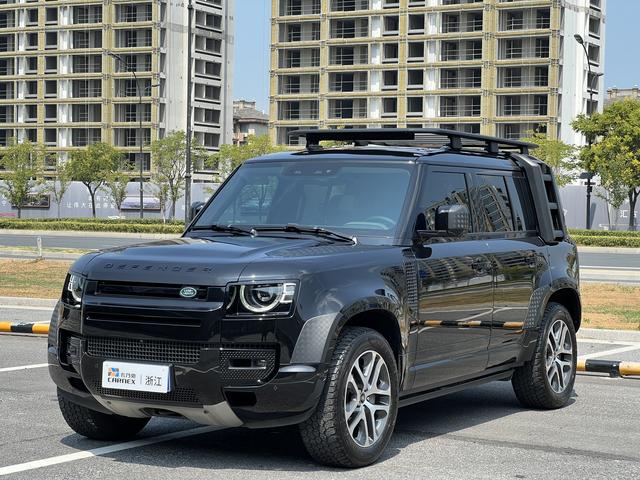 Defender 2020 110 P400 Dark Special Edition