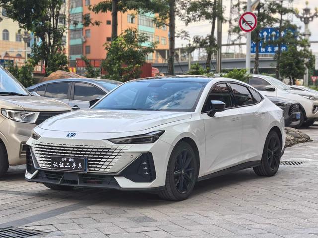 Chang'an UNI-V 2022 1.5T Premium