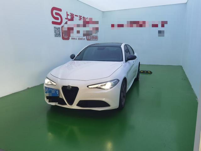 Giulia Giulia 2019 2.0T 280HP Black Package Black Label Limited Edition