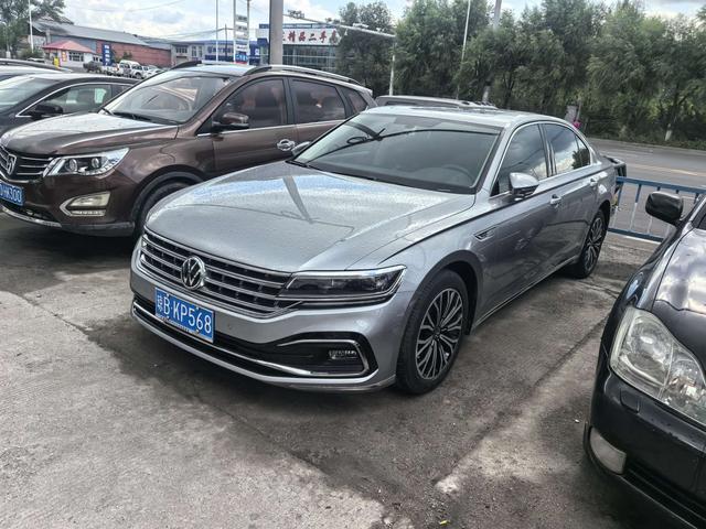 Phaon 2021 380TSI Luxury Edition
