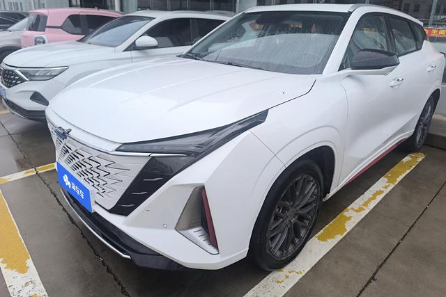 Changan Auchan Z6 2023 Blue Whale 1.5T DCT Zhizun Type