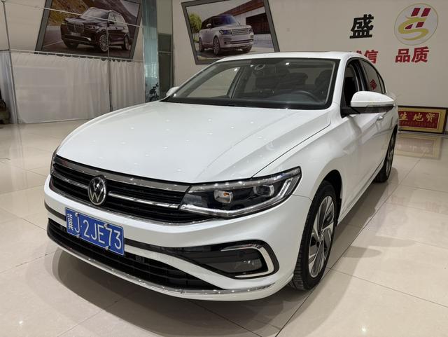 Bora 2023 200TSI DSG Pleasure PRO Edition
