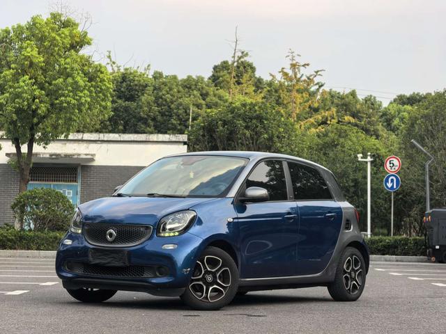 smart forfour 2018 0.9T 66KW Pioneer Edition