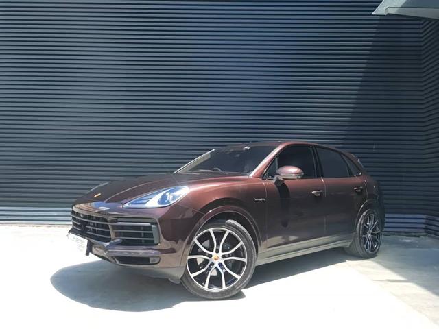 Cayenne E-Hybrid 2021 Cayenne E-Hybrid 2.0T