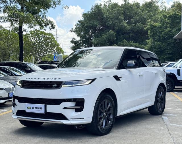 Range Rover Sport 2024 400PS DYNAMIC SE