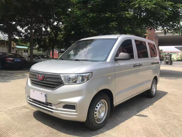 Wuling Hongguang V 2021 1.5L Manual Version
