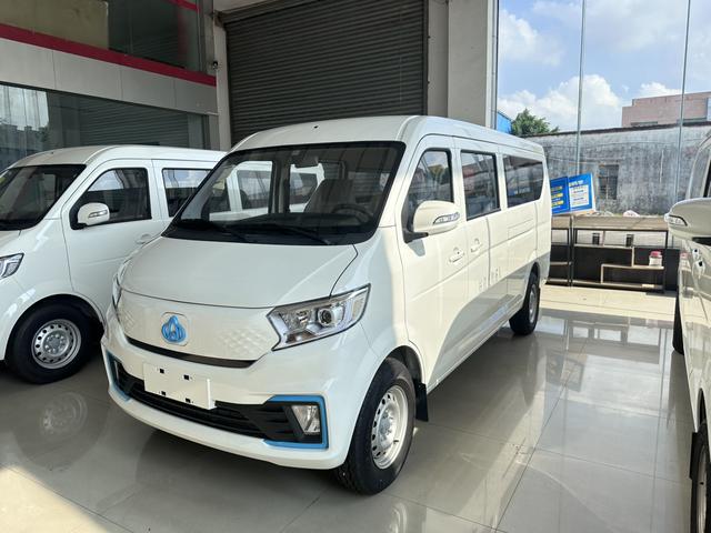 Cross Star V7 EV 2024 239km passenger version flagship 6-seater