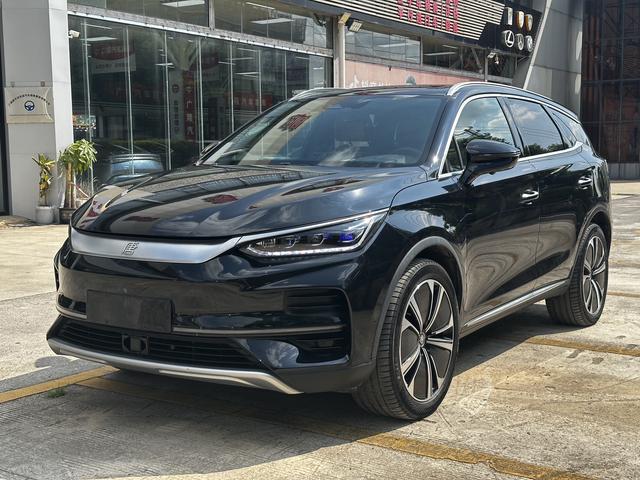 Tang EV 2022 635KM four-wheel drive flagship model