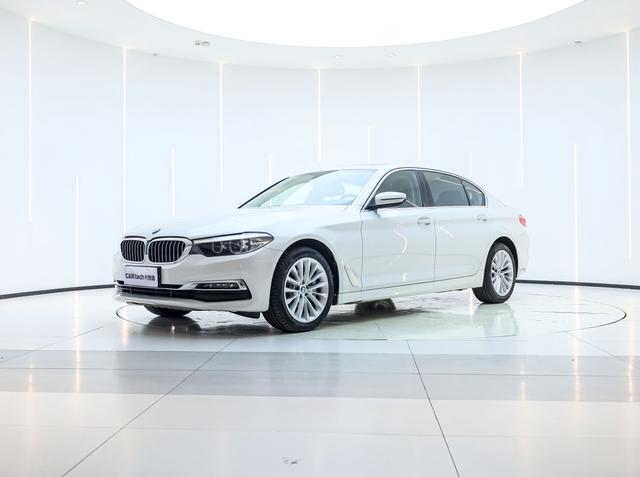 BMW 5 Series 2019 530Li Leader Luxury Package