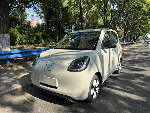 Wuling Hongguang MINIEV 2025 model 205km Lithium iron phosphate four-door Version Zhenxiang+ Model