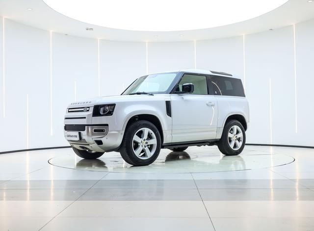 Defender 2022 90 P300 Tiger Ambition Edition