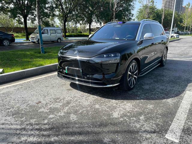 Wenjie M9 2024 Extended Range Ultra six-seater version