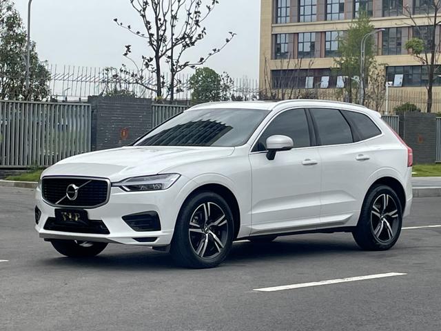 Volvo XC60 2019 T5 four-wheel drive Zhiyuan Sports Edition Country VI