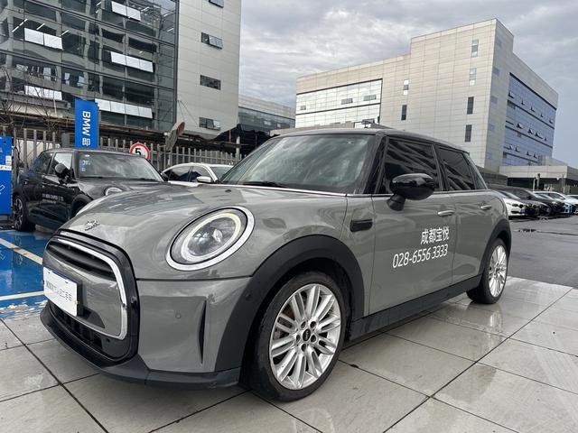 MINI 2022 1.5T COOPER classic five-door version