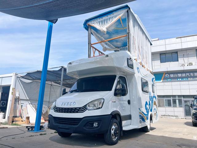 Iveco Ousheng 2021 3.0T automatic rear drive 6-seater original customized version