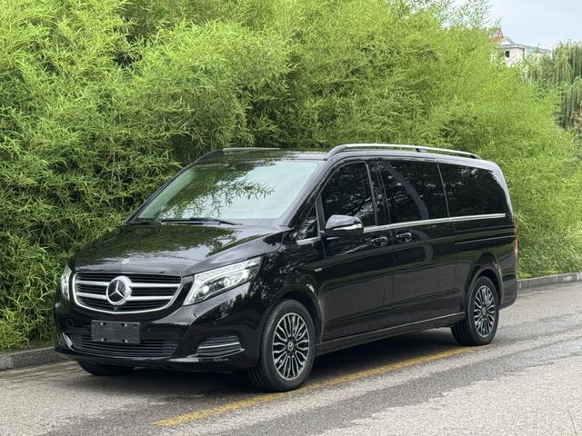 Mercedes-Benz V-Class 2018 V 260 L Premium Plus National VI