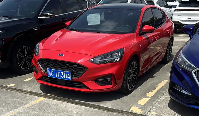 Focus 2020 trim EcoBoost 180 Automatic ST Line