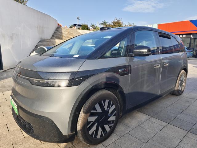 ZEEKR MIX 2025 102kWh long battery life Smart Driving version