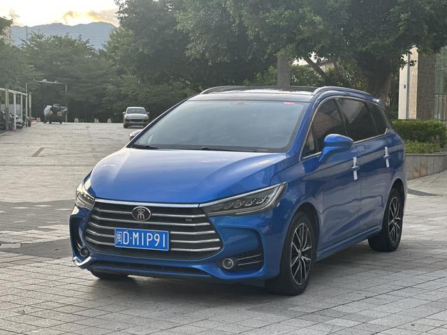 Song MAX 2017 1.5T Automatic Intelligent Elite 7-seater