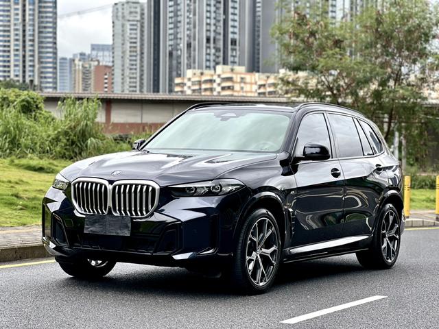 BMW X5 2025 xDrive30Li Exclusive M Sports Yao Ye Set