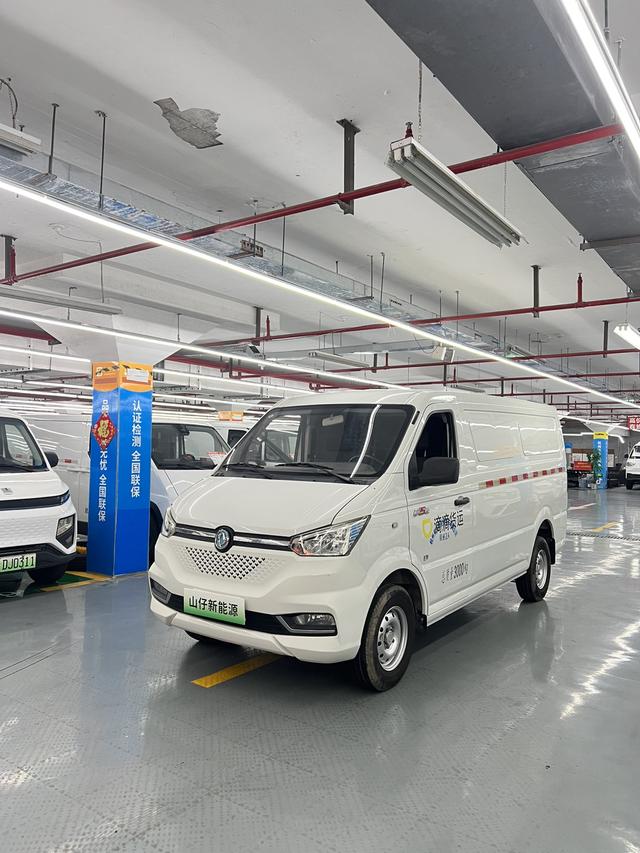Yufeng EM26 2023 Standard 41.472kWh Henan Lithium Dynamics
